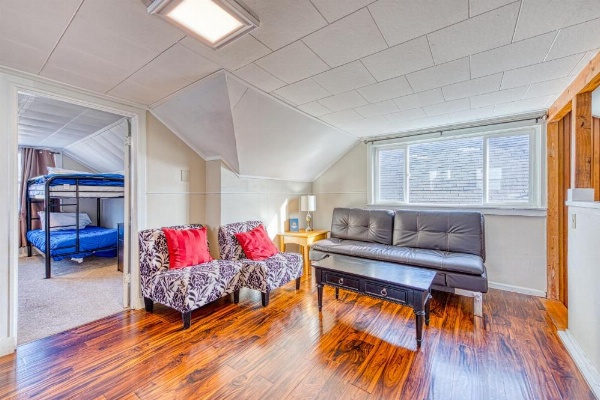 Dolphin 1, 2, & 3 image 17