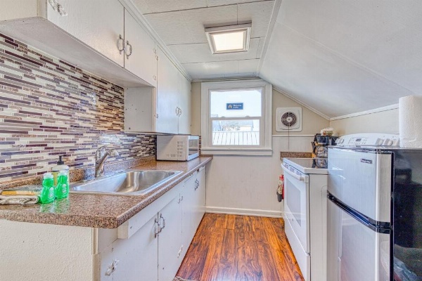 Dolphin 1, 2, & 3 image 20